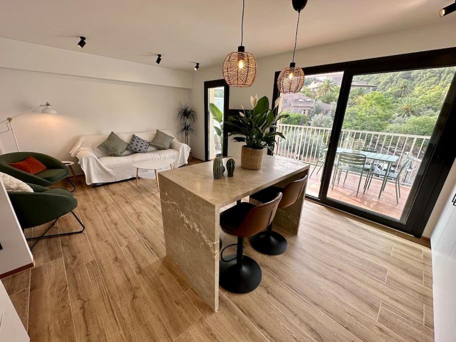 Moderno Y Acogedor Apartamento Con Terraza “ Llebeig” Sóller Esterno foto