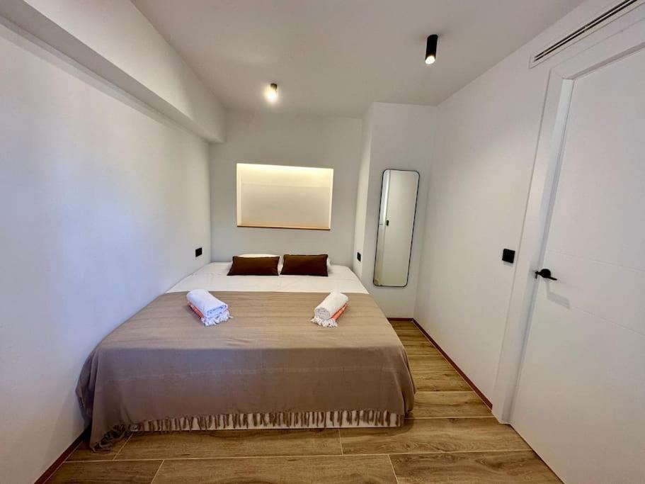 Moderno Y Acogedor Apartamento Con Terraza “ Llebeig” Sóller Esterno foto