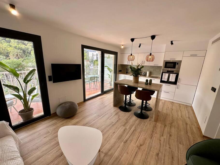 Moderno Y Acogedor Apartamento Con Terraza “ Llebeig” Sóller Esterno foto